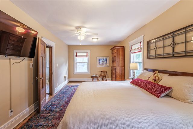 556 Harvard St, Rochester, NY 14607