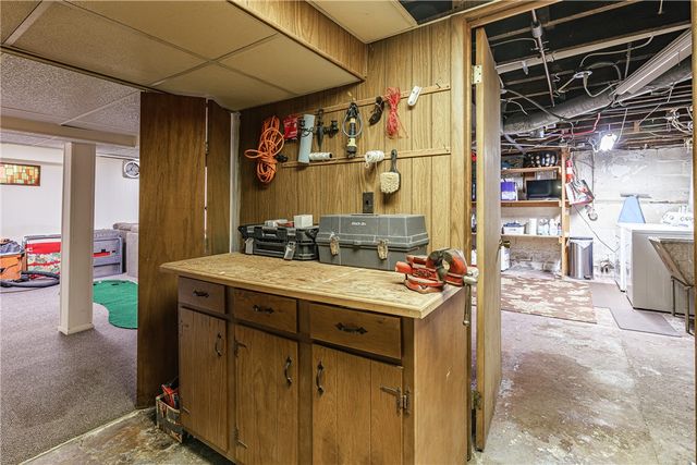 556 Harvard St, Rochester, NY 14607
