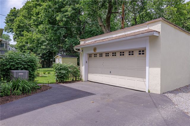 556 Harvard St, Rochester, NY 14607