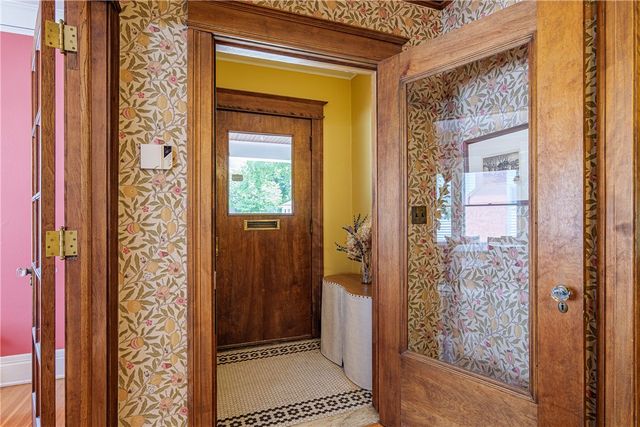 556 Harvard St, Rochester, NY 14607