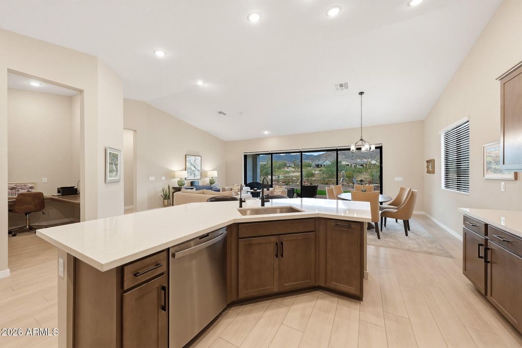 Image 12 of property listing at 5940 N 206TH Lane, Buckeye, AZ 85396