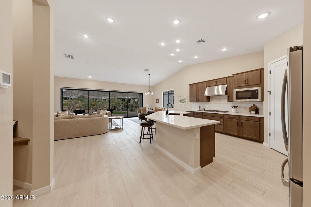 Image 6 of property listing at 5940 N 206TH Lane, Buckeye, AZ 85396