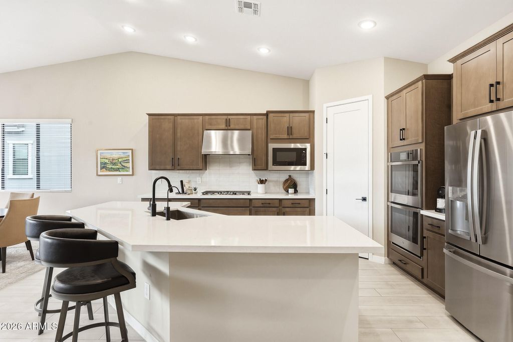 Image 7 of property listing at 5940 N 206TH Lane, Buckeye, AZ 85396