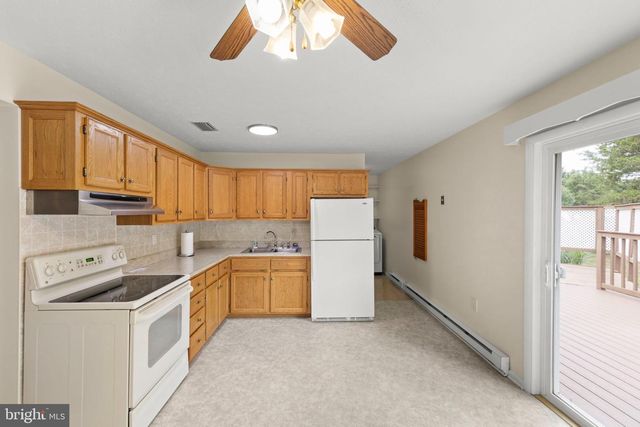 111 HUNTCREST CIR, Winchester, VA 22602