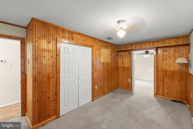 111 HUNTCREST CIR, Winchester, VA 22602