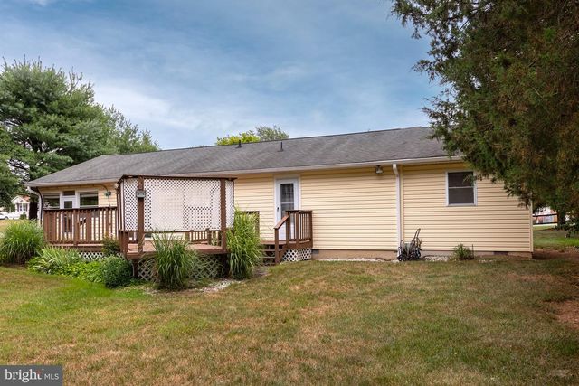 111 HUNTCREST CIR, Winchester, VA 22602
