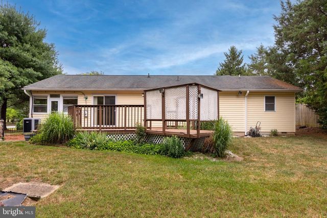 111 HUNTCREST CIR, Winchester, VA 22602