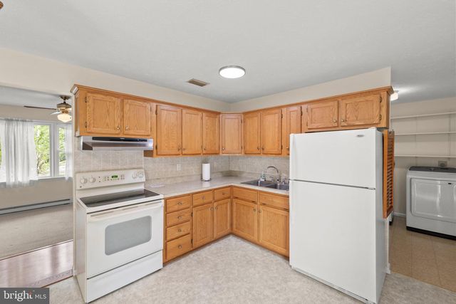 111 HUNTCREST CIR, Winchester, VA 22602