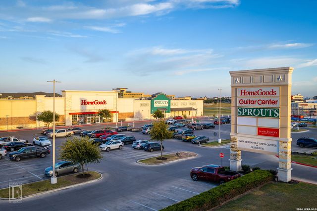 1934 Kyle, New Braunfels, TX 78130