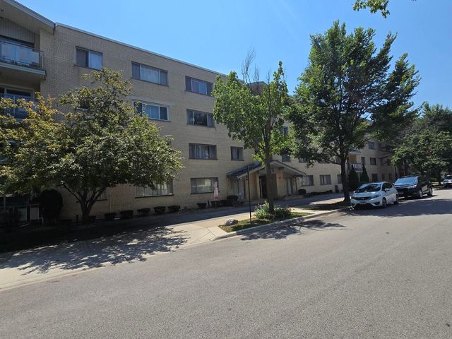 5251 Galitz Street 410, Skokie, IL 60077