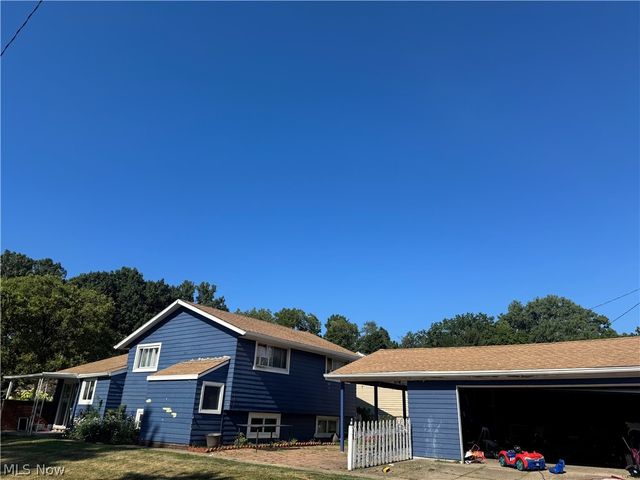 19219 Davinwood Drive, Cleveland, OH 44135