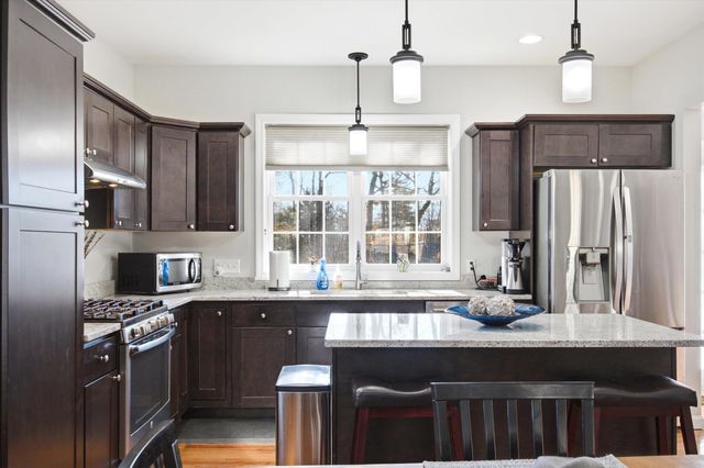 12 Rocky Hill Road, Nottingham, NH 03290