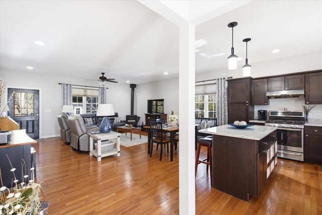 12 Rocky Hill Road, Nottingham, NH 03290