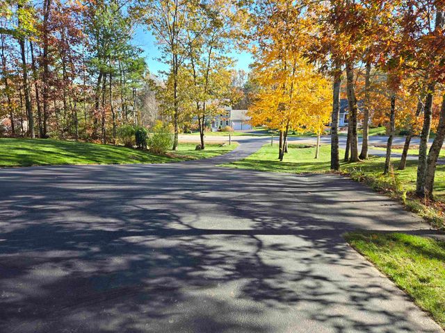 12 Rocky Hill Road, Nottingham, NH 03290