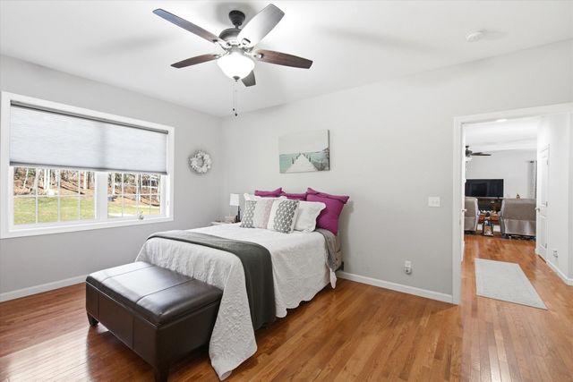 12 Rocky Hill Road, Nottingham, NH 03290