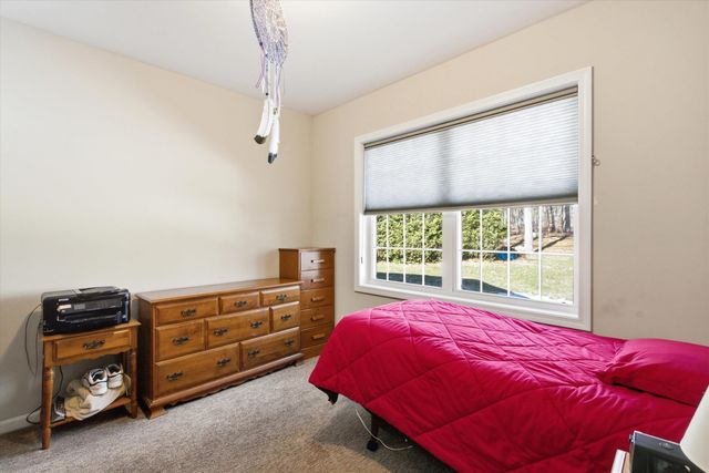 12 Rocky Hill Road, Nottingham, NH 03290