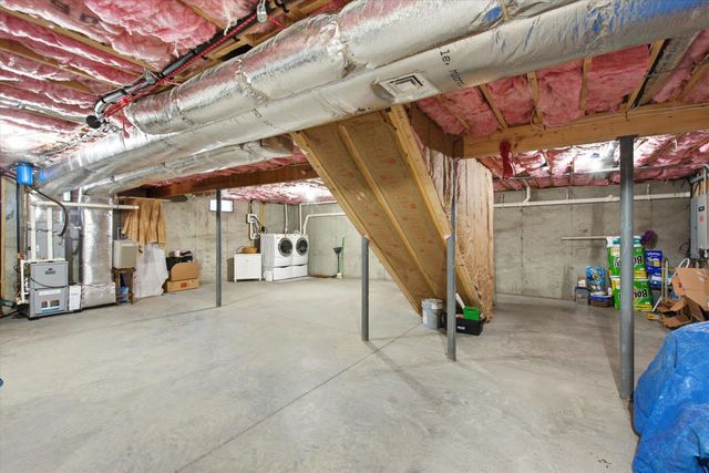 12 Rocky Hill Road, Nottingham, NH 03290