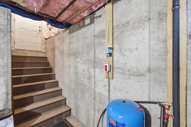 12 Rocky Hill Road, Nottingham, NH 03290