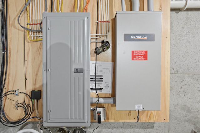 12 Rocky Hill Road, Nottingham, NH 03290