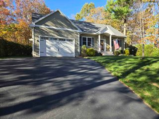 12 Rocky Hill Road, Nottingham, NH 03290