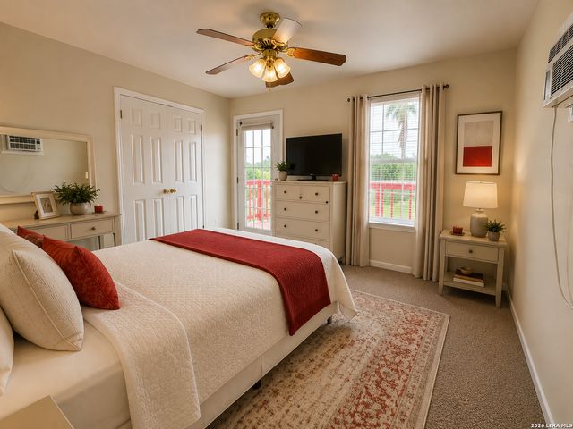 826 Lakeshore Dr S, Bandera, TX 78003