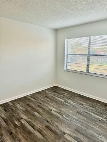 11112 Royal Palm Boulevard 8-9, Coral Springs, FL 33065