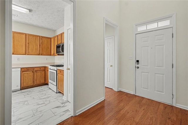 6915 Silver Bend Place, Austell, GA 30168