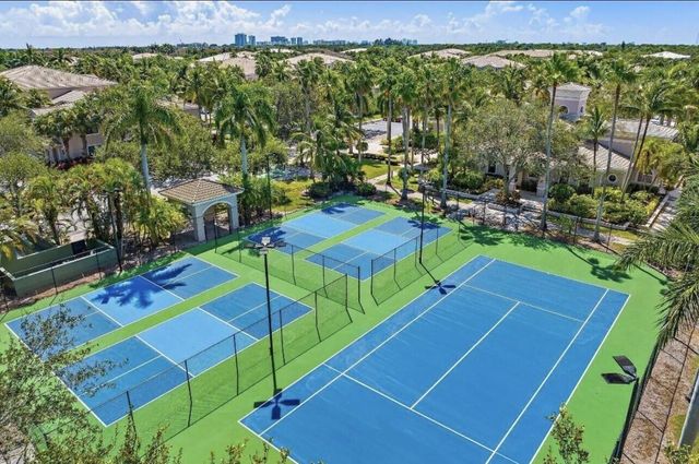 3021 Alcazar Place 202, Palm Beach Gardens, FL 33410