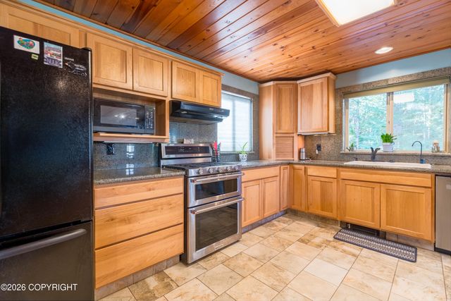 16409 Waterfall Road, Ketchikan, AK 99901