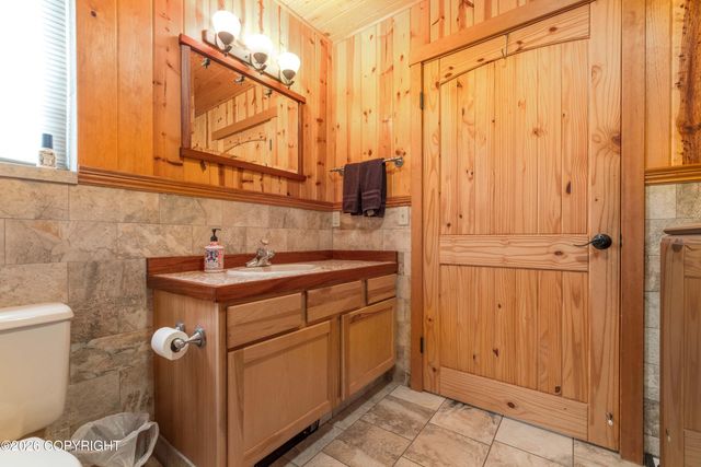 16409 Waterfall Road, Ketchikan, AK 99901