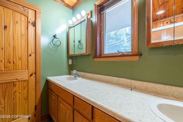 16409 Waterfall Road, Ketchikan, AK 99901