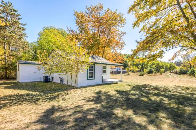 8027 Lakeshore Road, Worth Twp, MI 48450