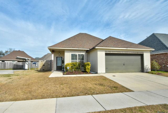 6151 Lake Edge Dr, Baton Rouge, LA 70820