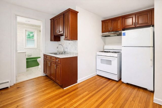 35 Parker St 2, Quincy, MA 02169