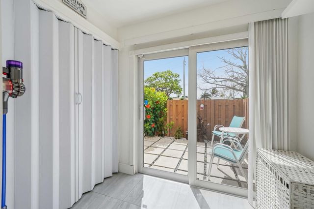 10875 NW 29th Manor 8, Sunrise, FL 33322