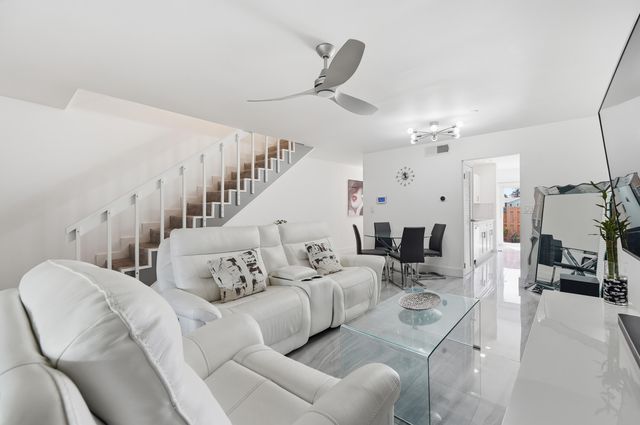 10875 NW 29th Manor 8, Sunrise, FL 33322