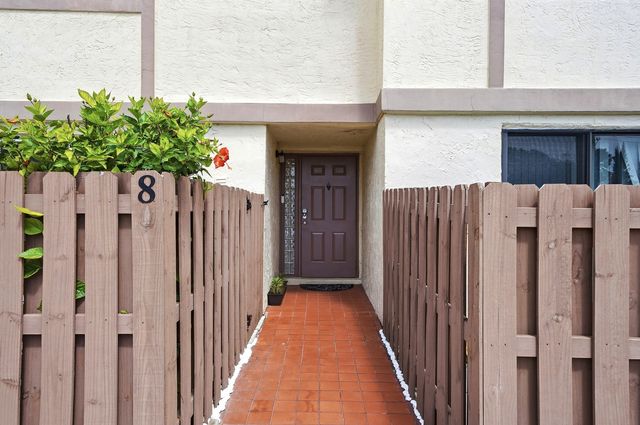 10875 NW 29th Manor 8, Sunrise, FL 33322