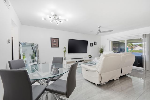 10875 NW 29th Manor 8, Sunrise, FL 33322