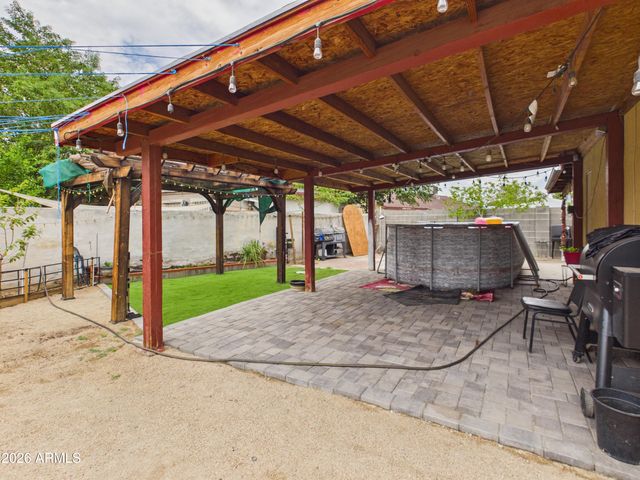 3306 N 69TH Avenue, Phoenix, AZ 85033