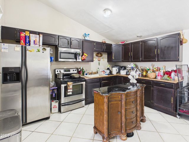 3306 N 69TH Avenue, Phoenix, AZ 85033