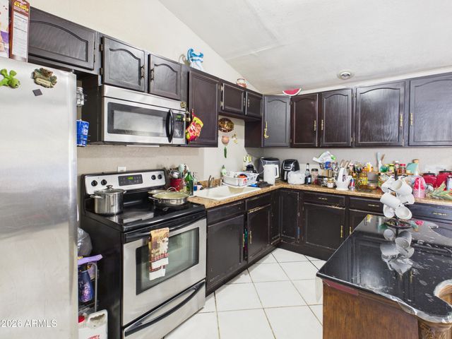 3306 N 69TH Avenue, Phoenix, AZ 85033