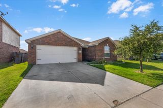 6024 Amber Cliff Lane, Fort Worth, TX 76179