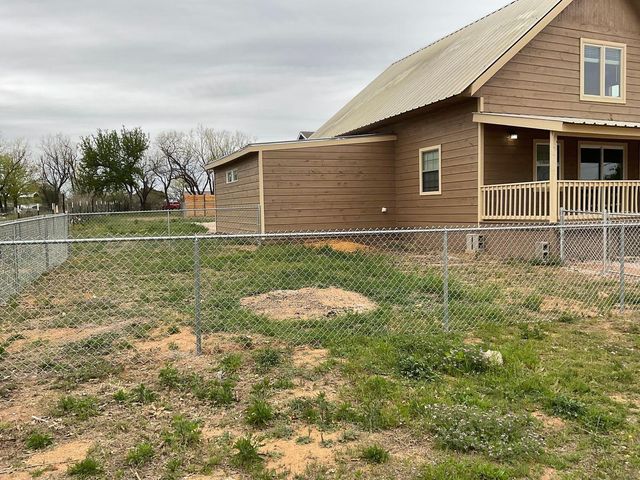1220 Nora LN, Kingsland, TX 78639