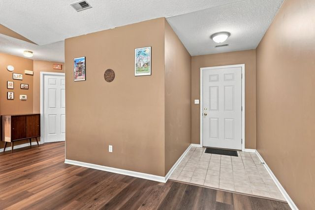 1701 ARCTIC CT, Columbia, MO 65202