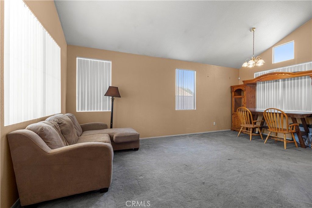 Image 11 of property listing at 9041 Berkeley, Hesperia, CA 92344