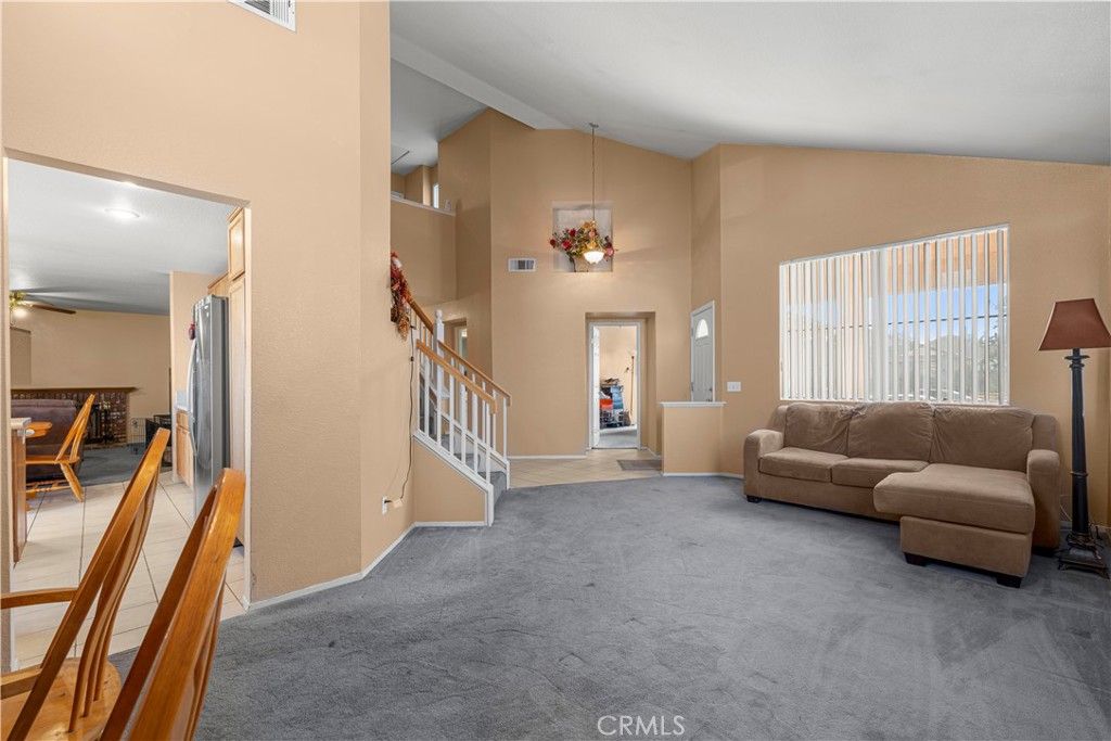 Image 13 of property listing at 9041 Berkeley, Hesperia, CA 92344