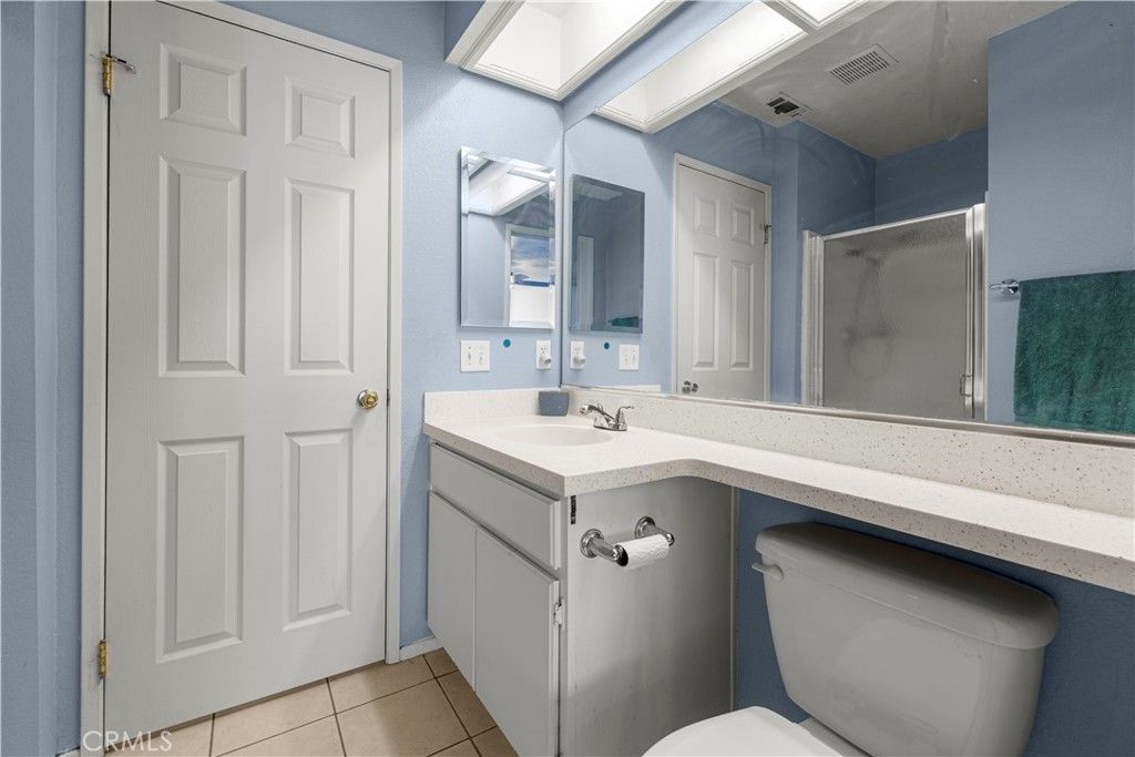 Image 16 of property listing at 9041 Berkeley, Hesperia, CA 92344