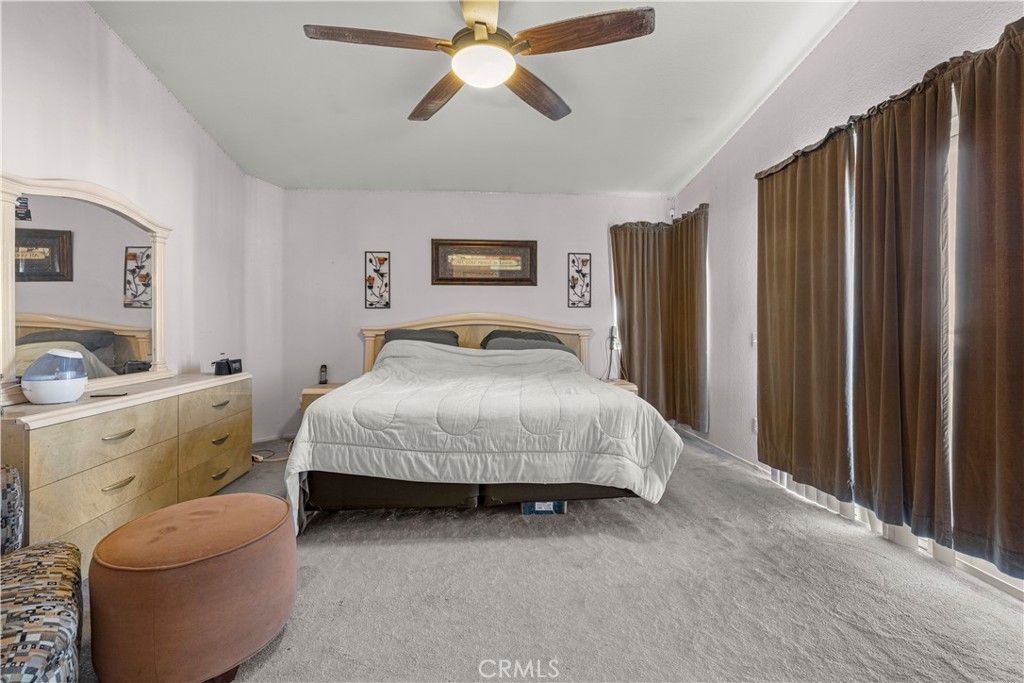 Image 33 of property listing at 9041 Berkeley, Hesperia, CA 92344
