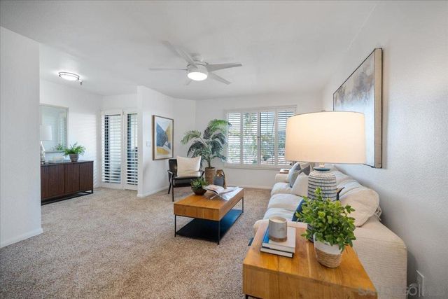 881 Thomas 26, San Diego, CA 92109
