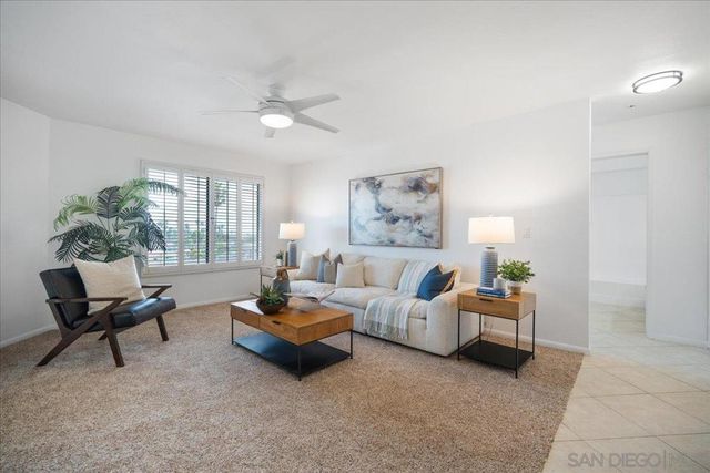 881 Thomas 26, San Diego, CA 92109